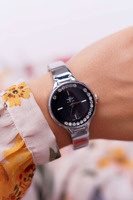 Odcienie szarości i srebra