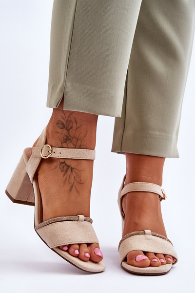 Damskie Zamszowe Sandały Na Niskim Słupku Beżowe Loredo