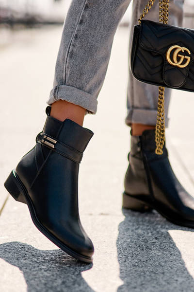 Skórzane Damskie Botki Na Płaskim Obcasie Czarne Lucadi