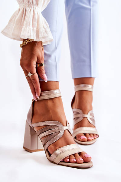 Damskie Skórzane Sandały Na Masywnym Słupku Maciejka 05514-04 Beżowo-Złote