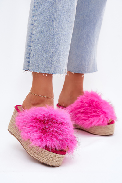 Klapki Damskie Na Koturnie Z Futerkiem I Plecionką Fuksja Virela