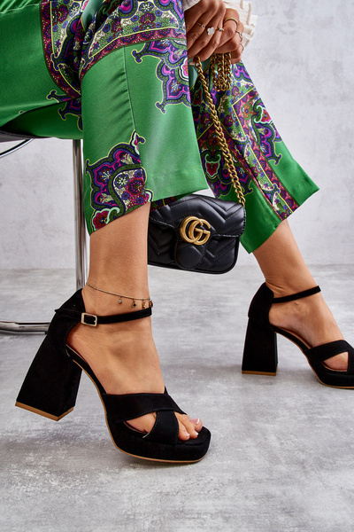 Damskie Zamszowe Sandały Na Obcasie Lewski Shoes 3221 Czarne