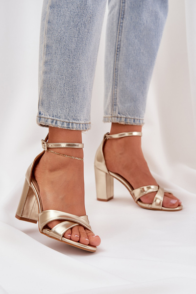 Sandały Na Słupkowym Obcasie Z Eko Skóry Złote Lanaria