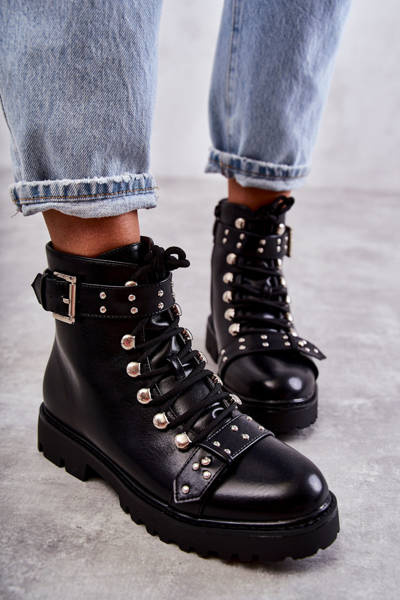 Skórzane Botki Z Ozdobnym Paskiem Czarne Sabine