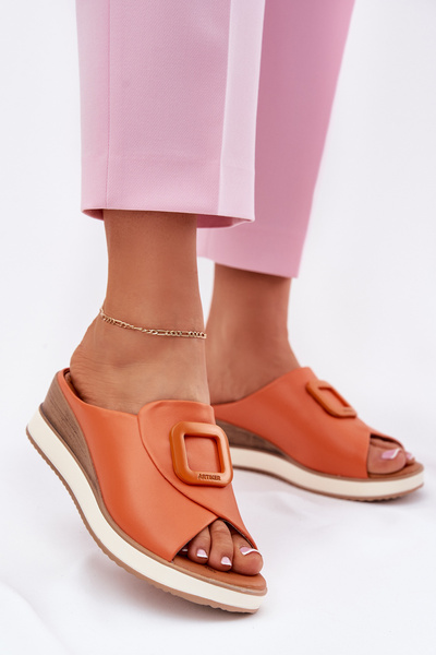 Klapki Damskie Skórzane Na Koturnie Artiker 56C2149 Pomarańczowe