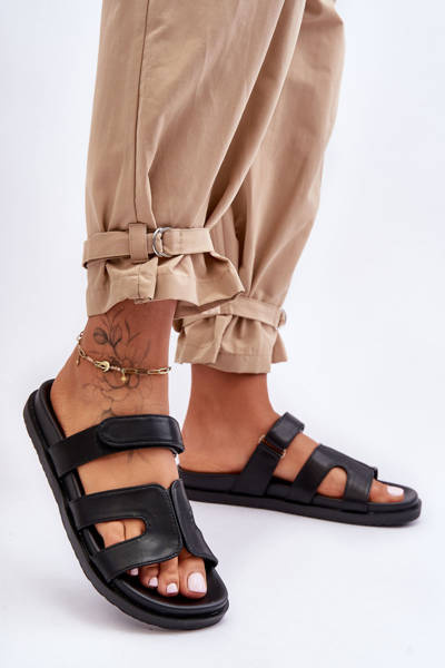 Skórzane Klasyczne Klapki Damskie Na Rzep Czarne Amedon