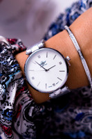 Odcienie szarości i srebra