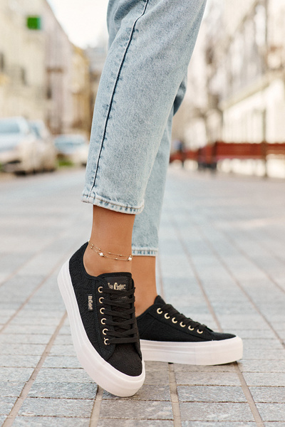 Trampki Damskie Z Koronką Lee Cooper LCW-25-31-3439L Czarne