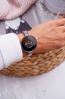 Odcienie szarości i srebra