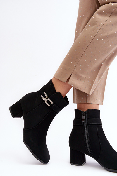 Damskie Botki Na Niskim Obcasie Z Ozdobą Czarne Numissa