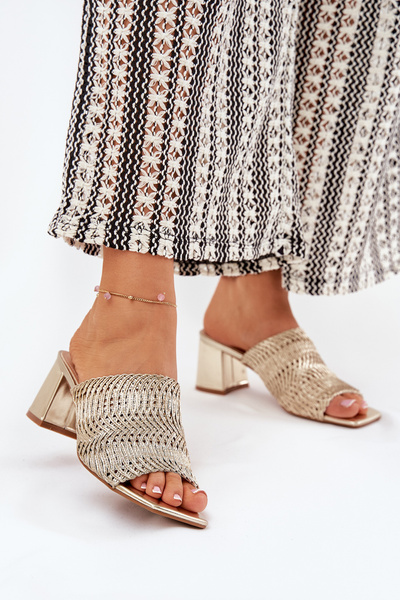 Klapki Damskie Z Plecionką Na Obcasie Złote Ciariloria