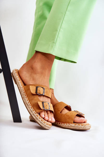 Klasyczne Zamszowe Klapki Damskie Camel Casilda