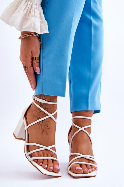 Skórzane Modne Damskie Sandały Na Obcasie Białe Primma