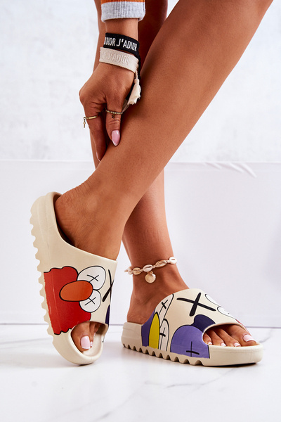 Gumowe Klapki Z Nadrukiem Beżowe Monsters