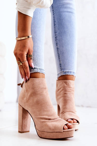 Botki Na Słupku Odkryte Palce Beżowe Adore