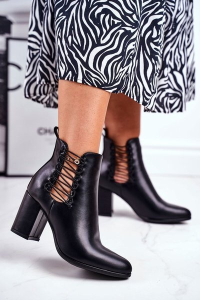 Botki Damskie Na Słupku Wsuwane Z Gumkami Czarne Vibo