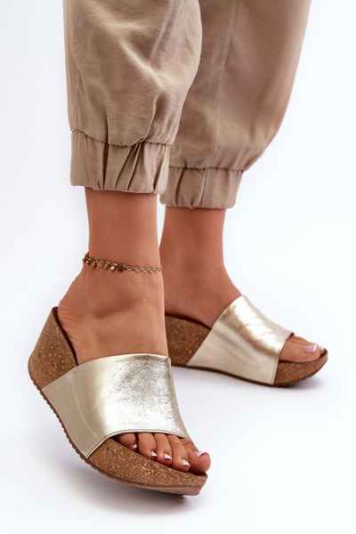 Zazoo 40289 Skórzane Klapki Damskie Na Korkowym Koturnie Złote