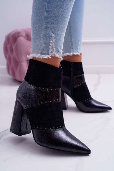 Botki Damskie Na Obcasie Z Nitami W Szpic RB21P Czarne Yango
