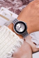 Odcienie szarości i srebra