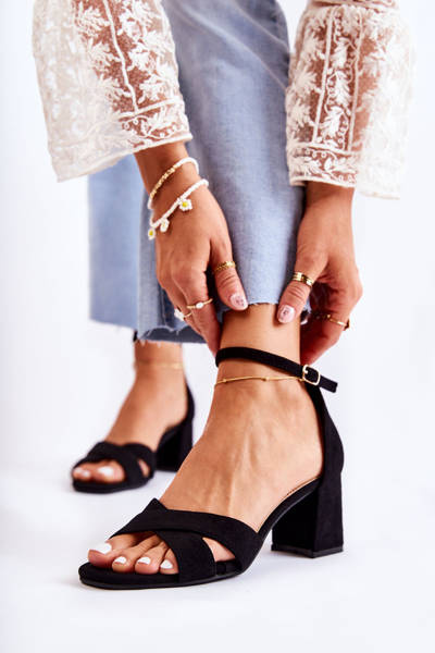 Klasyczne Damskie Sandałki Na Słupku Czarne Ester