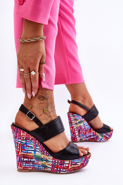 Damskie Sandałki Na Koturnie Czarne Calderia