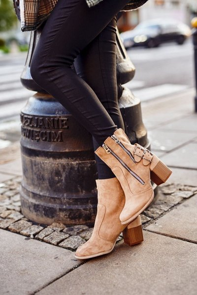 Botki Damskie Na Słupku Zamszowe Beżowe Anabelle