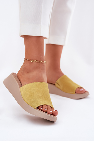 Zamszowe Klapki Damskie Na Koturnie Panto Fino RR267038 Żółte