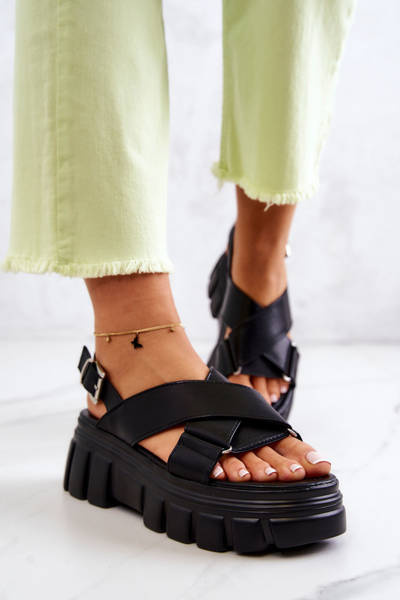 Skórzane Sandałki Na Platformie Czarne Betti
