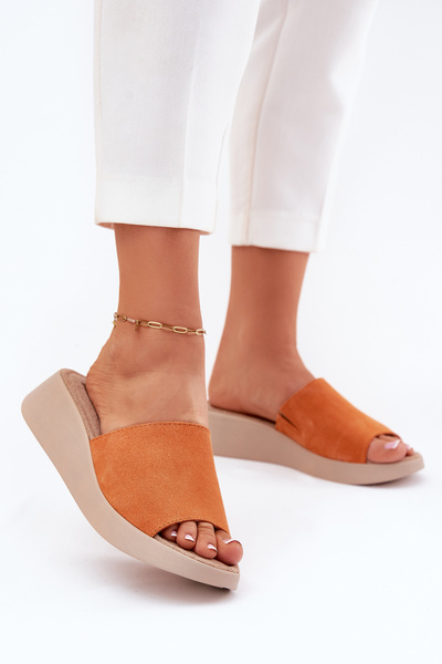 Zamszowe Klapki Damskie Na Koturnie Panto Fino RR267039 Pomarańczowe