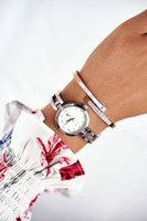 Odcienie szarości i srebra