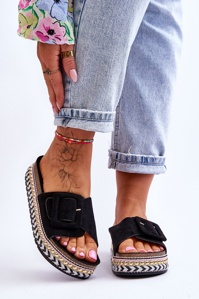 Damskie Klapki Na Zdobionej Platformie Czarne Joyce