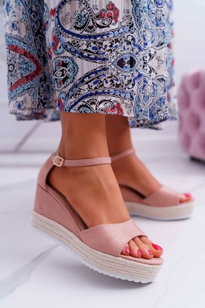 Sandały Damskie Na Koturnie Platformie Zamszowe Różowe Delima