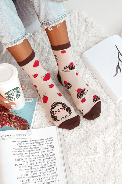 Skarpetki Damskie Jeże I Jabłka Beżowe